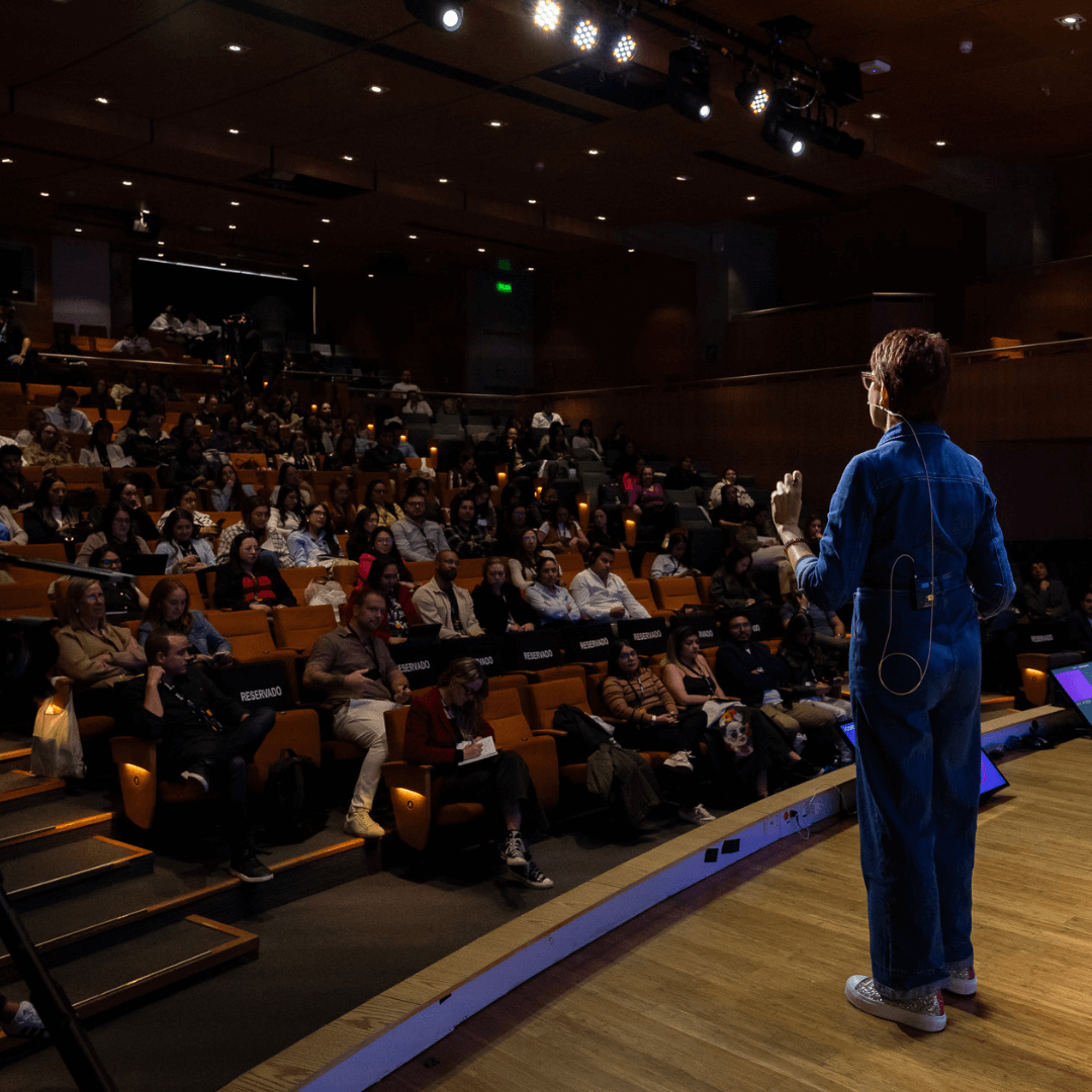 Image of memoirist Katrina Collier in 2025